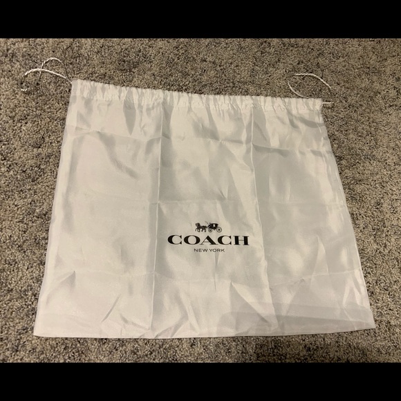 NWT Coach purse !! - Picture 9 of 9